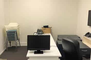 PRIME RETAIL SHOP IN THE HEART OF DEVONPORT
