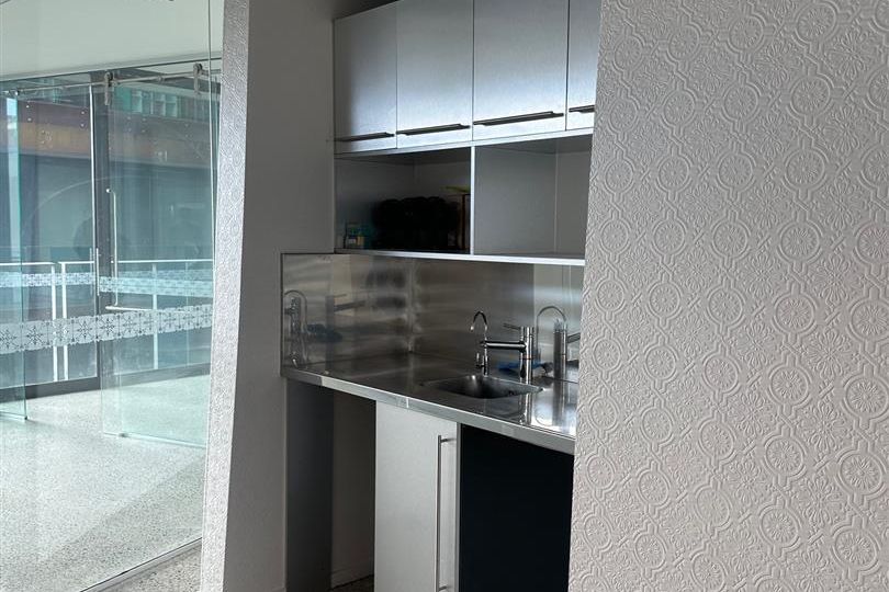 Character Office Space Available - Vaizdas 5