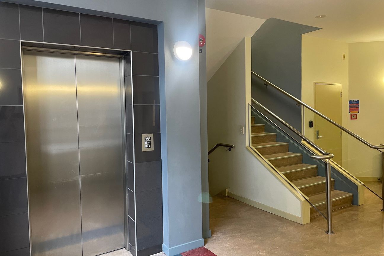 Plaza House/Exchange Office Suite 216 m² – pohled 2