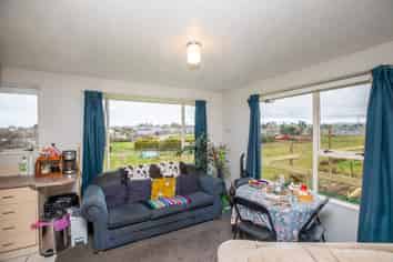 28 Ellesmere Place, Oceanview