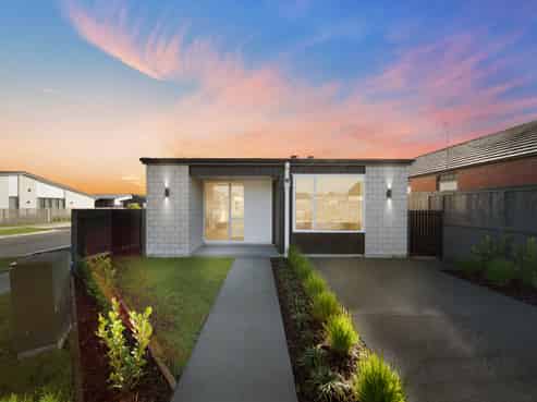 7 John Main Drive, Ramarama