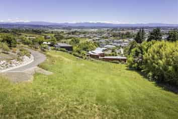 103a Hart Road, Richmond