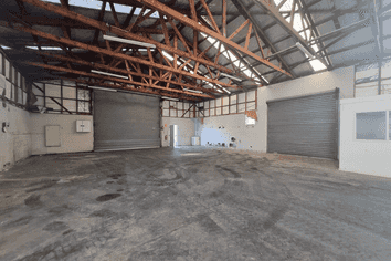 330M² GLENDENE WAREHOUSE 
