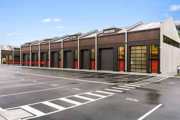 Unit 25, The Workshops