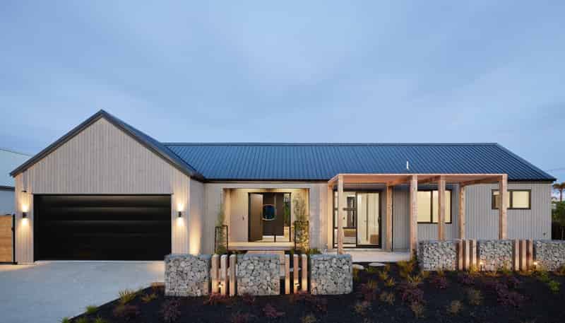 8 Pamela Crescent Pararekau Island, Karaka