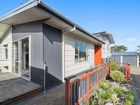 7 Downs View Place, Pukerua Bay