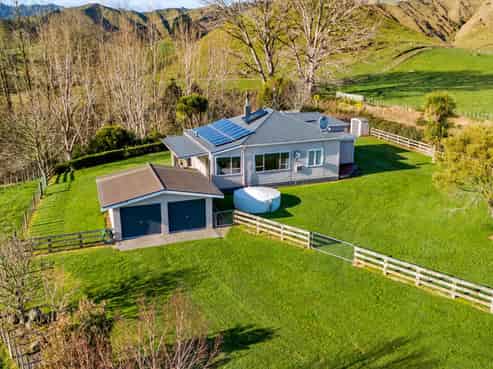 2625 Ohura Road, Douglas