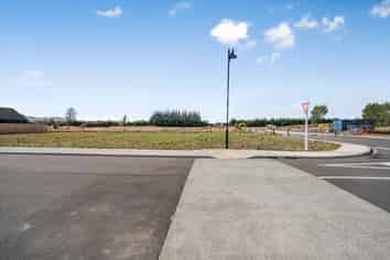 2 Kakariki Crescent, Carterton
