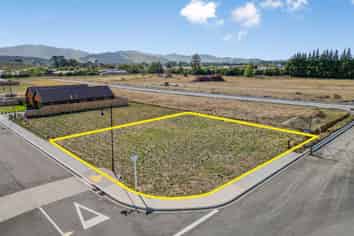 2 Kakariki Crescent, Carterton