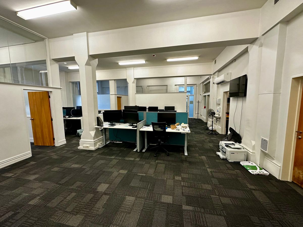 Spacious Consultancy House Office for Lease - Ansicht 3