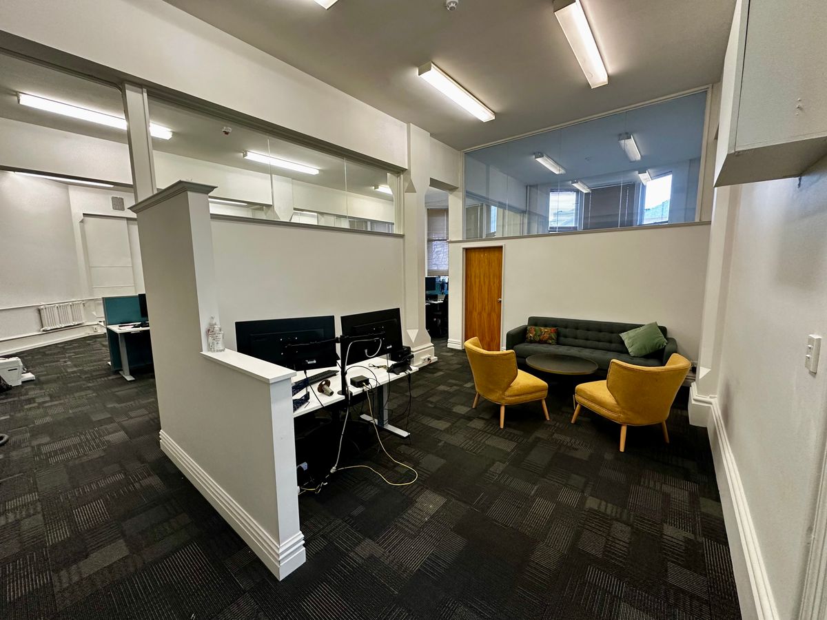 Spacious Consultancy House Office for Lease - Mehr