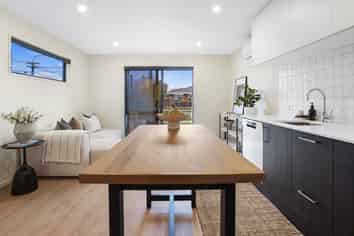 4/2 Everard Street, Somerfield