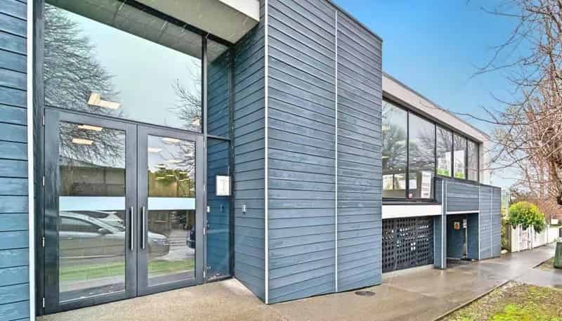 2 Onslow Avenue, Epsom