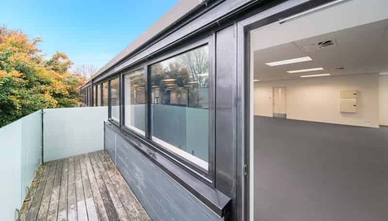 2 Onslow Avenue, Epsom