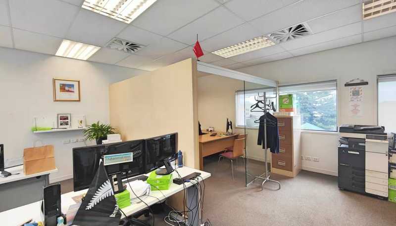 2 Onslow Avenue, Epsom