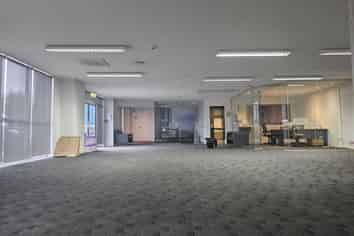 Modern New Lynn office