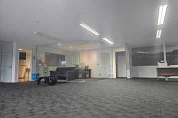 Modern New Lynn office