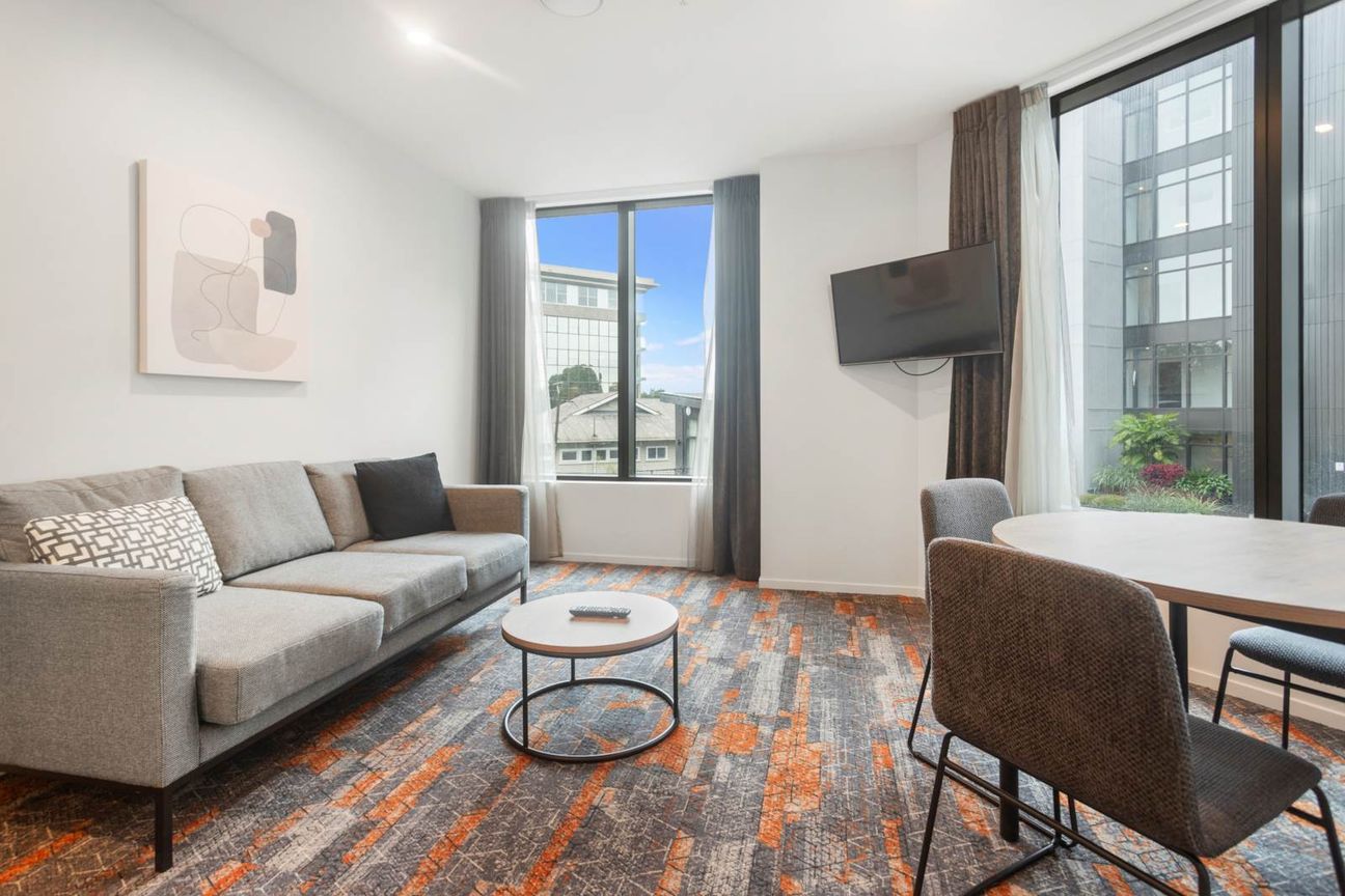 Ramada by Wyndham Newmarket - Widok 3