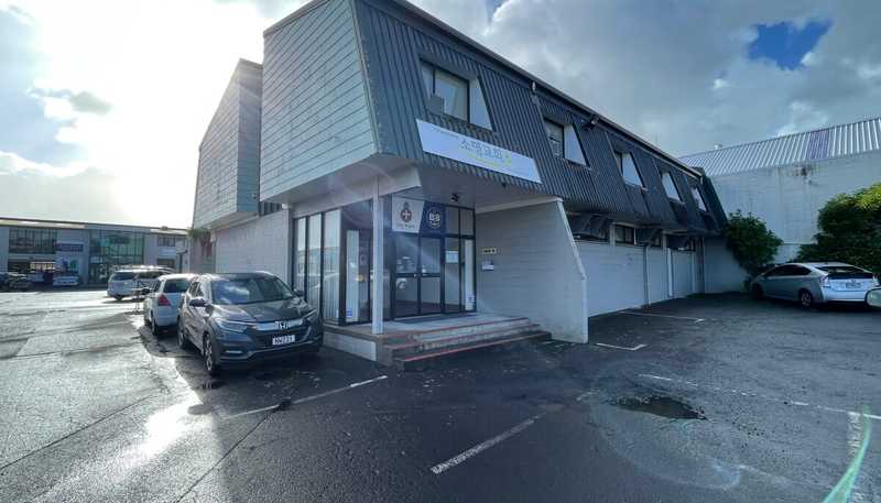 8/81 Hillside Road, Wairau Valley
