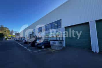 Amazing Mt Wellington Value: Unit B + A