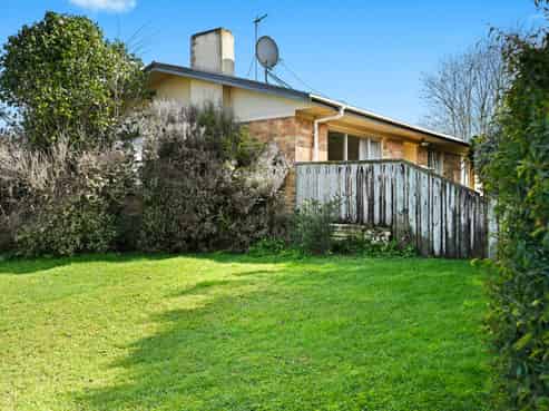 6 Margaret Place, Deanwell