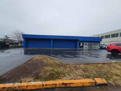 High profile retail/workshop for lease