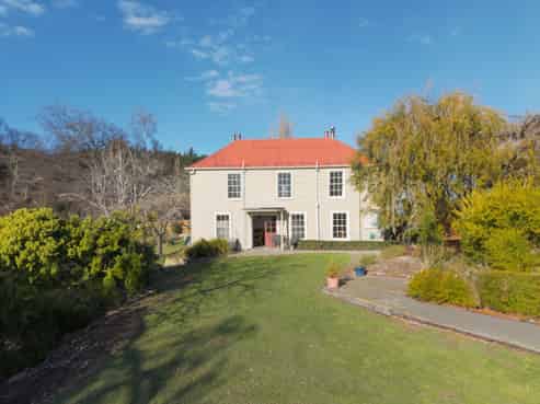 186 Main South Road, East Taieri