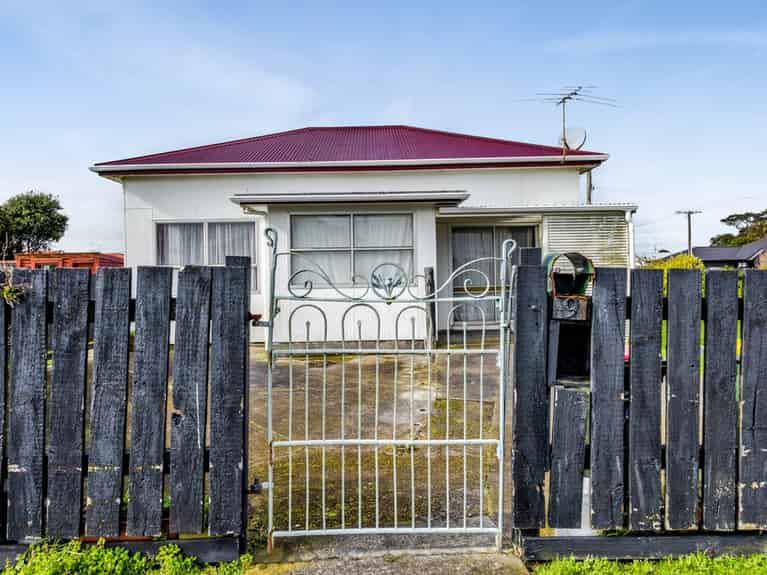 Opunake Homes and Real Estate for Sale realestate.co.nz
