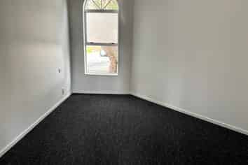AWESOME 57M² HOBSONVILLE OFFICE
