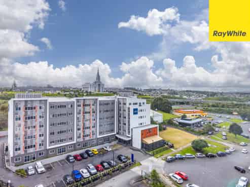 705/8 Lakewood Court, Manukau