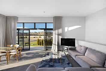 Cromwell Managements Rights & Motel for sale