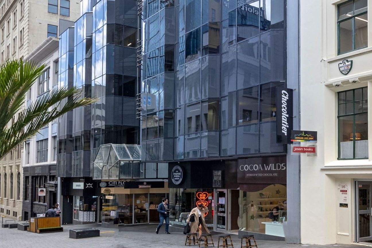 INVESTMENT WITH OWNER-OCCUPIER POTENTIAL