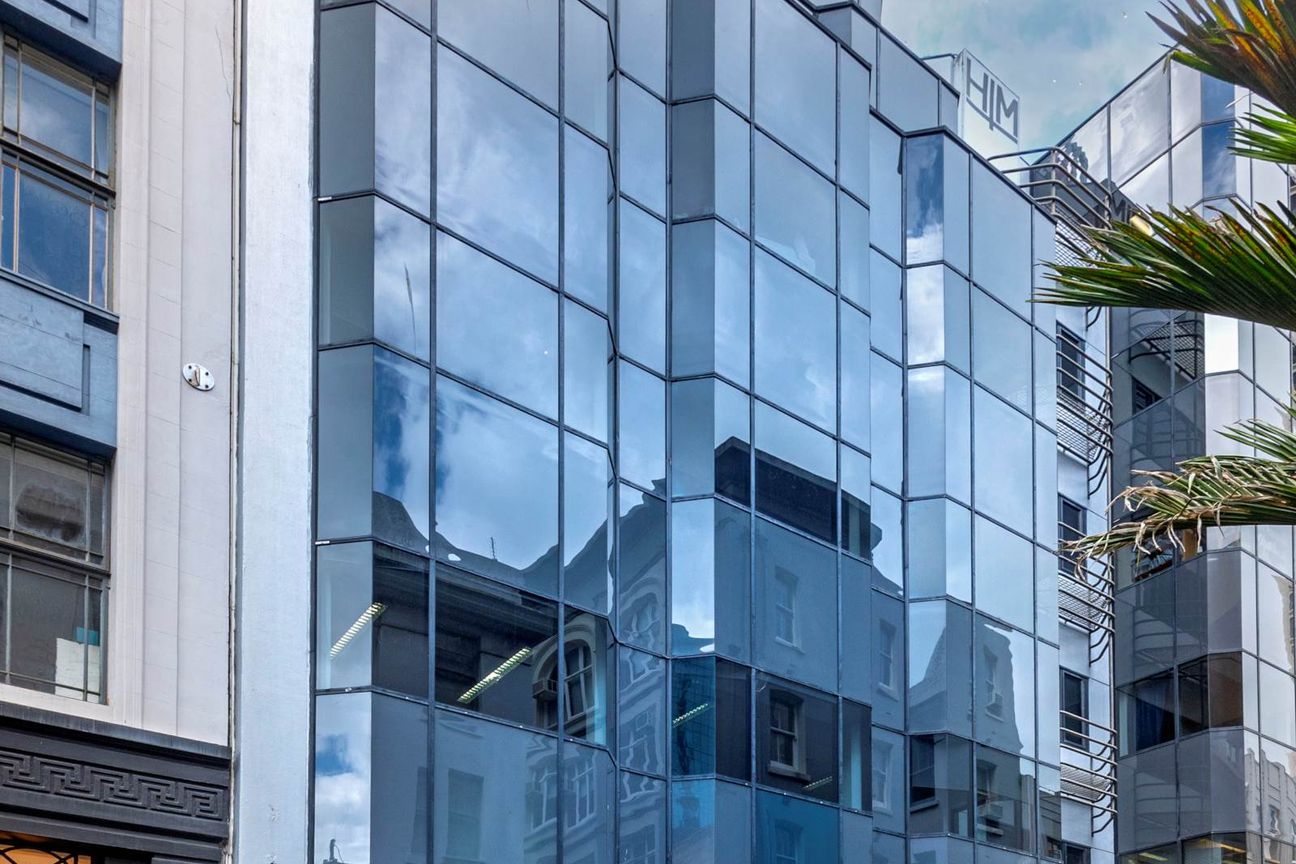 INVESTMENT WITH OWNER-OCCUPIER POTENTIAL - Όψη 2