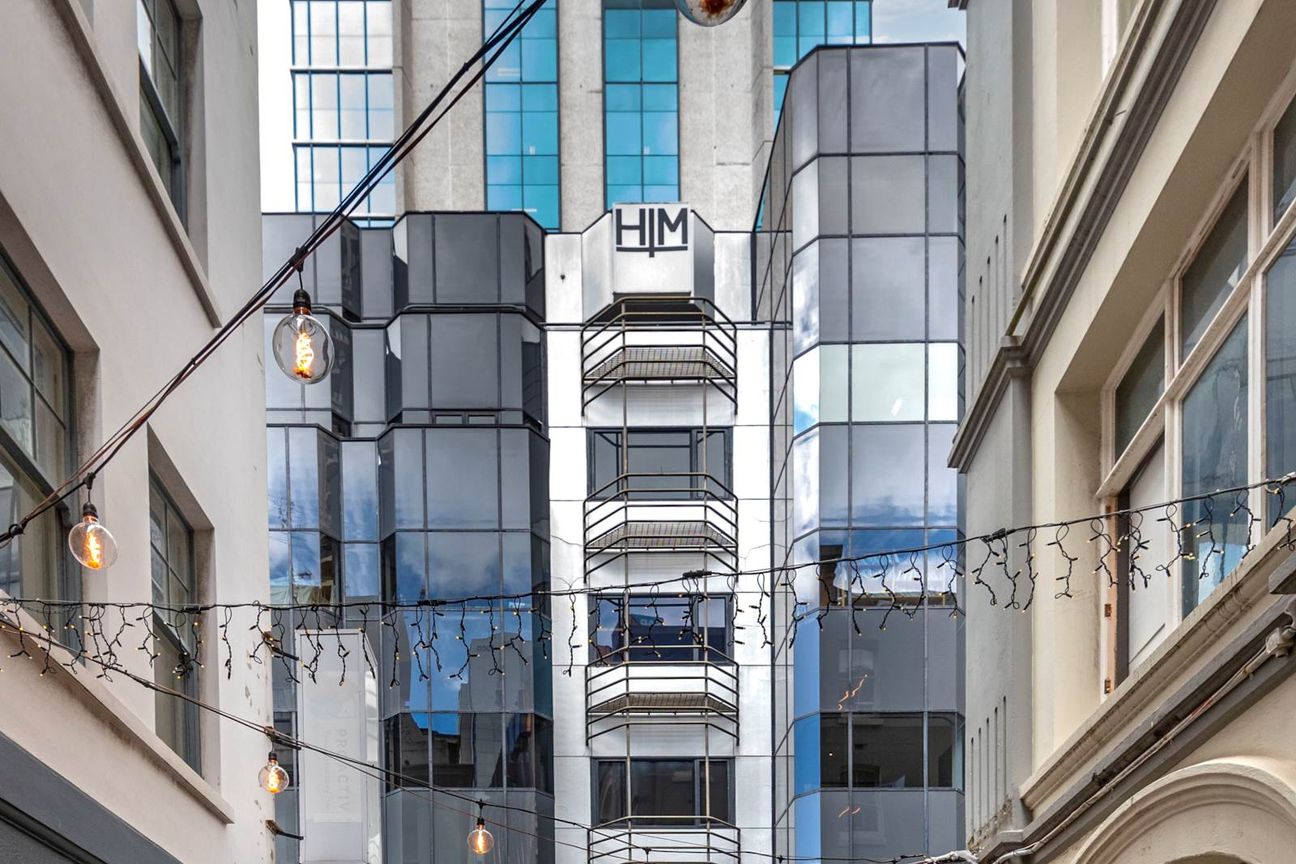 INVESTMENT WITH OWNER-OCCUPIER POTENTIAL - Όψη 5
