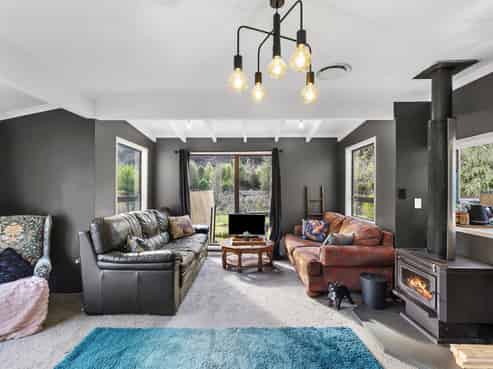 2/211 Brook Street, The Brook