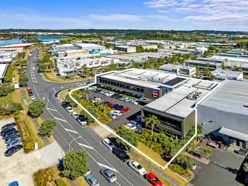 Outstanding Commercial Premises 