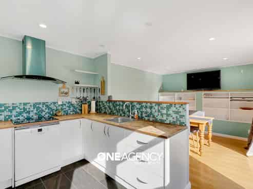 32 Champion Street, Porirua East