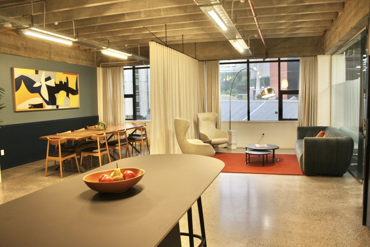Quality office suite on Albert Street - Ansicht 4