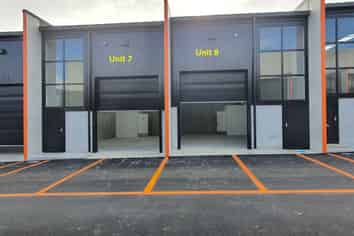 Industrial Unit 7 with Income