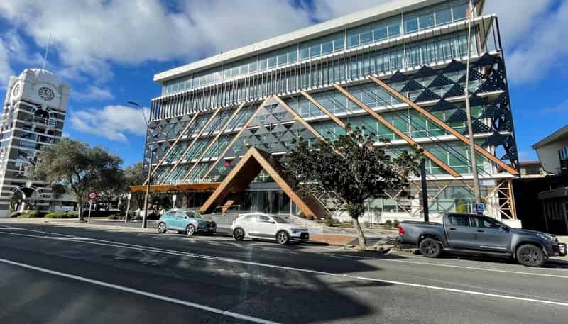 4/139 Devon Street West, New Plymouth