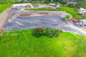 YARDS FOR LEASE $25/M² + OPEX
