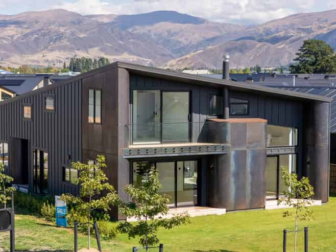 19 Magnum Drive, Cromwell