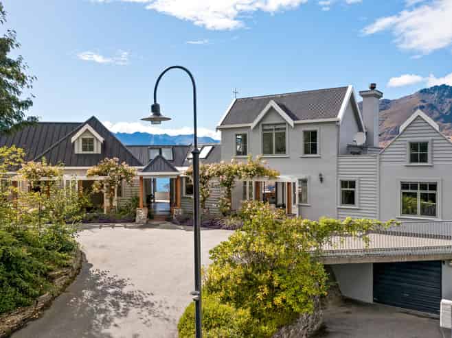 15 Summit Lane, Ben Lomond