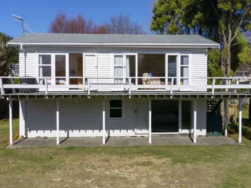 27 Otaiatoa Street, Lake Taupo (East)