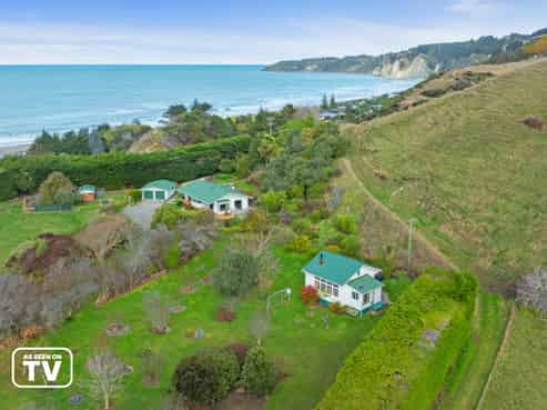 670 Gore Bay Road, Gore Bay