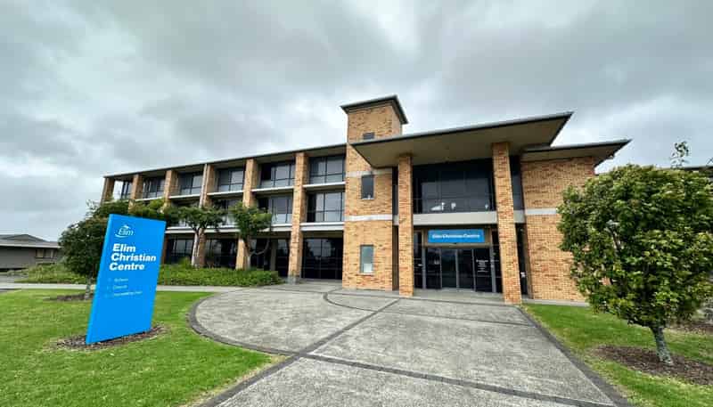 80 Central Park Drive, Henderson