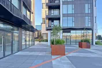 RETAIL UNIT IN PRESTIGIOUS RISLAND APARTMENTS
