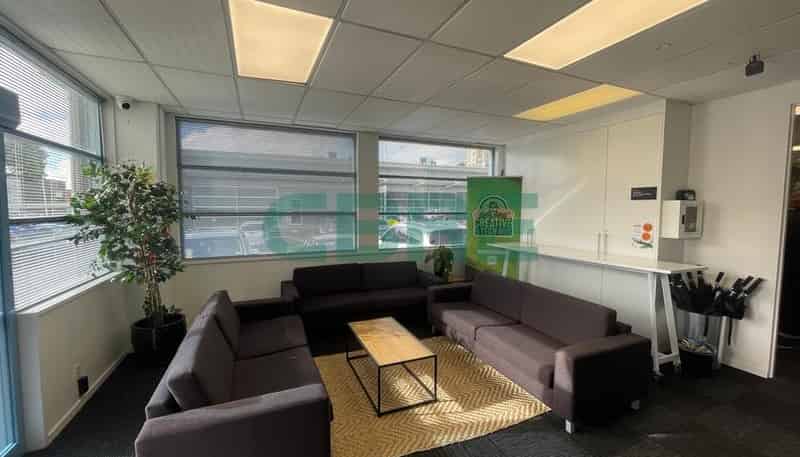  13 Ronwood Avenue, Manukau