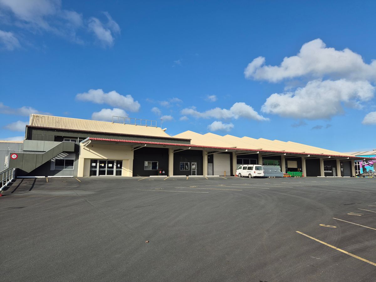 Warehouse, Office and Showroom - Ansicht 3
