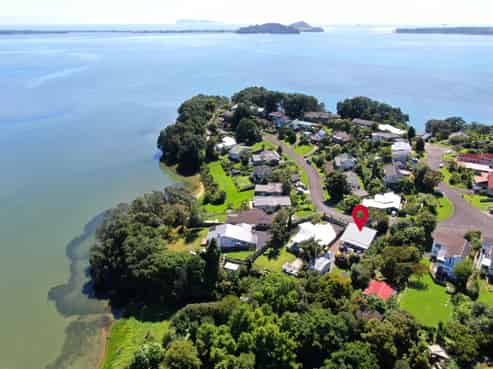 11 Moana Drive, Tanners Point